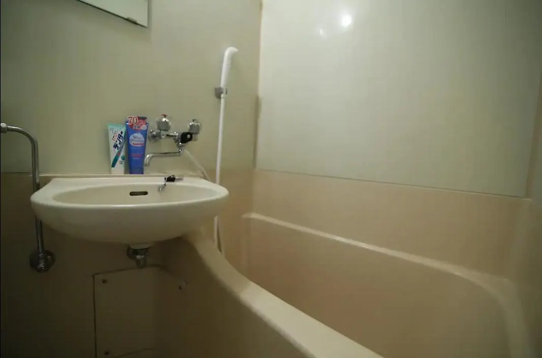 아파트 Kb House Shinjuku Double Room Free Poket Wifi! 도쿄